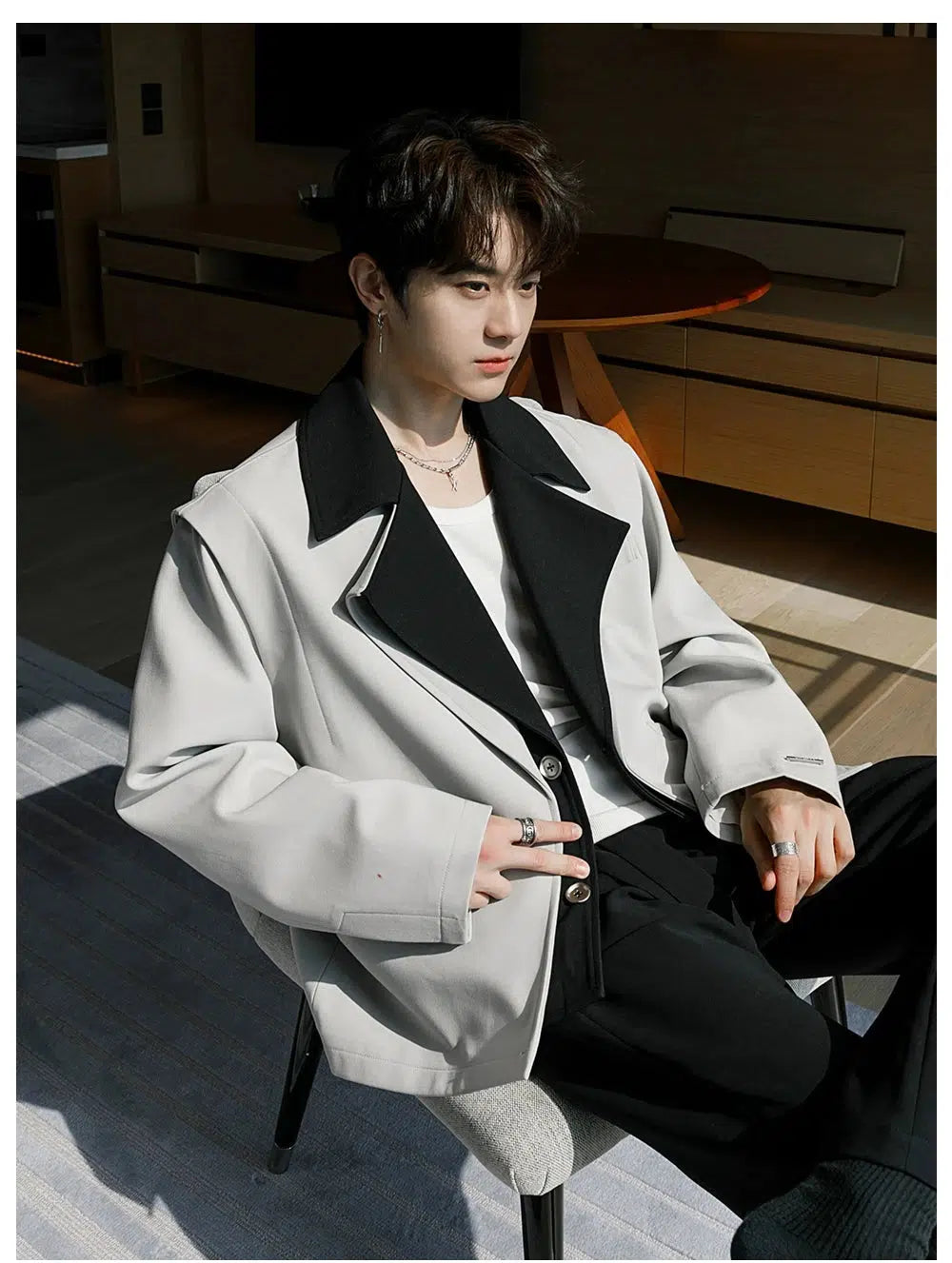 Simple research Contrasting Lapel Tailored Blazer