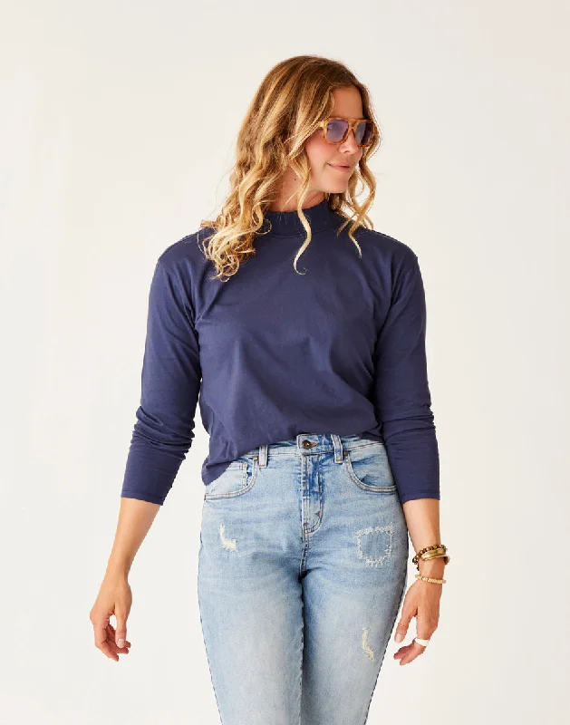 Noble And Elegant Bray Mockneck Top: Navy