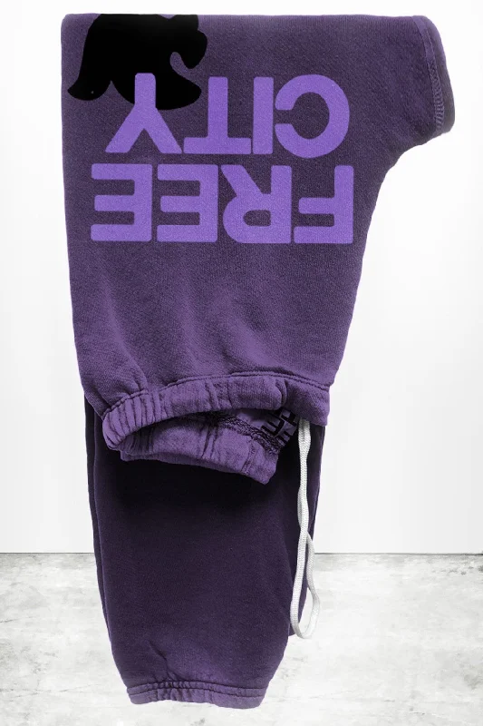 FREECITY Large Sweatpant in Purple Plant