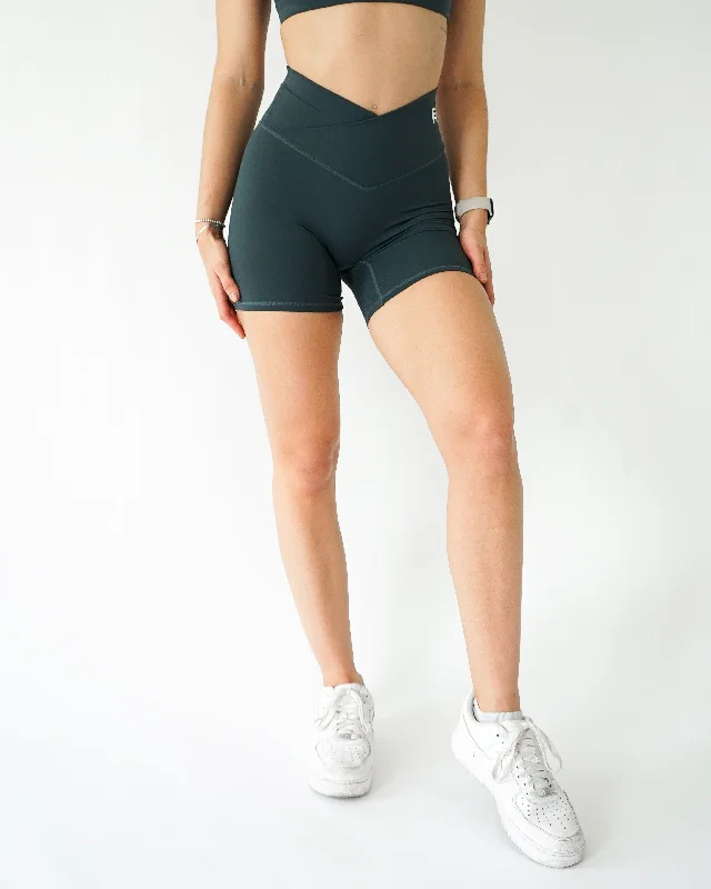 Impact V-Waist Biker Shorts 6” -  Emerald